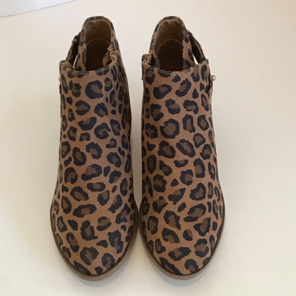 OLD NAVY Leopard Ankle Boots Low Block Heel Booties NWOT Women’s Size 6 - Picture 8 of 16